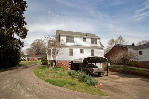 246 Broad St, Marion, NC 28752 photo 4