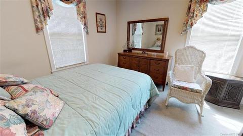 246 Broad St, Marion, NC 28752 photo 23