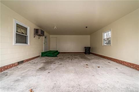 300 King St, Monroe, NC 28110 photo 8