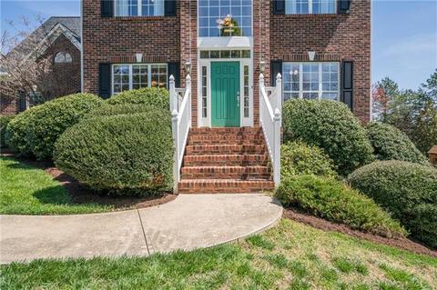 6534 Emory Dr, Hickory, NC 28601 photo 3