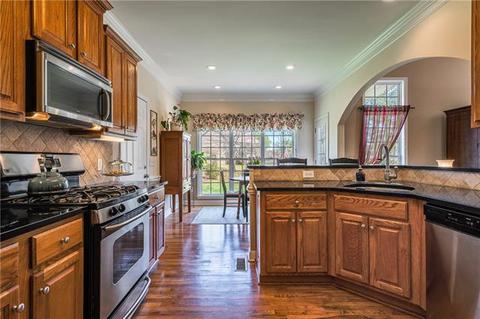 6534 Emory Dr, Hickory, NC 28601 photo 11