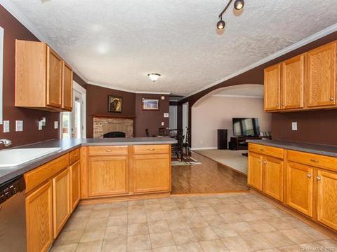 80 Maynard Rd, Candler, NC 28715 photo 4