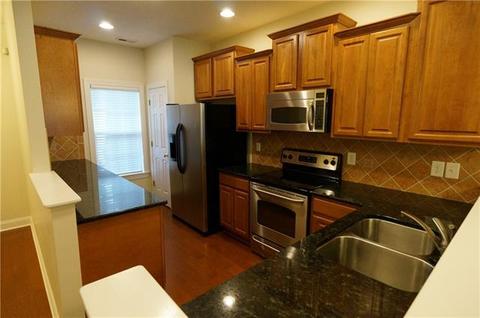 2008 Talbot Ln, Hickory, NC 28602 photo 4