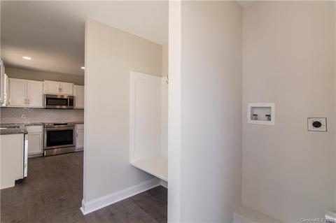 105 Crestview Dr, Concord, NC 28027 photo 5