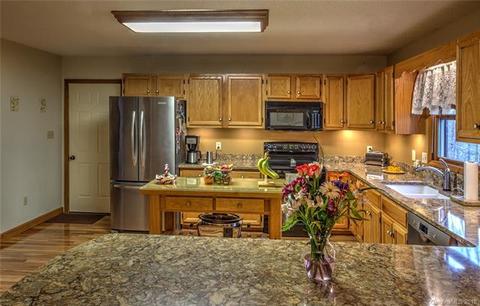 261 Tip Top Rd, Brevard, NC 28712 photo 4