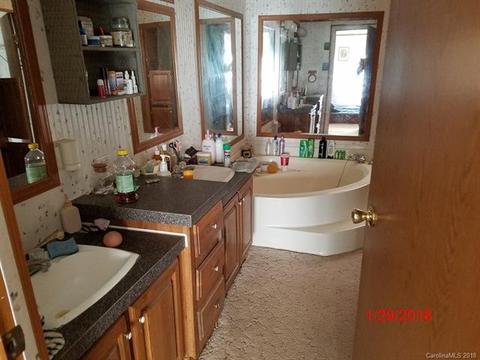 169 Spring Mountain Rd, Fairview, NC 28730 photo 11