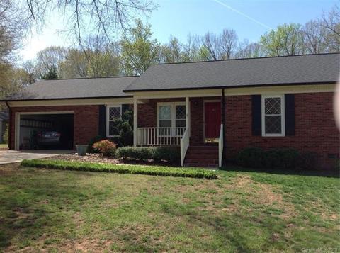 2804 Foxworth Dr, Monroe, NC 28110 photo 2