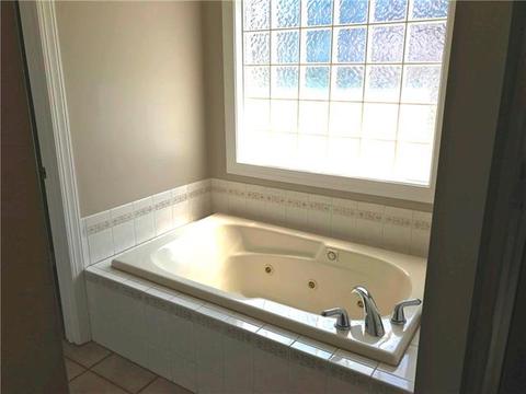 4402 Fox Trl, Hickory, NC 28601 photo 12