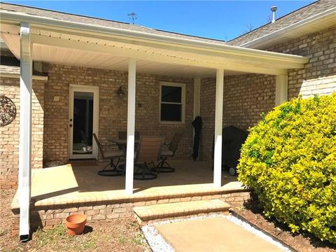 4402 Fox Trl, Hickory, NC 28601 photo 18