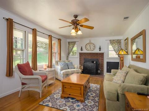86 Toronto Trl, Clyde, NC 28721 photo 2