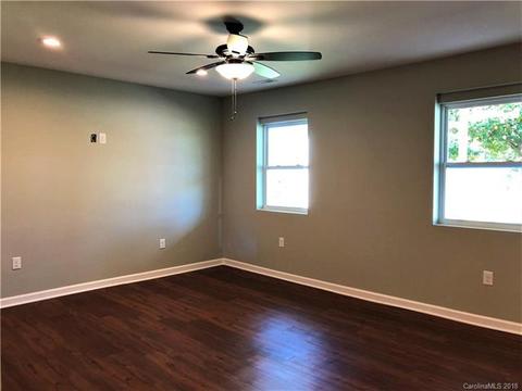 316 Broad St, Salisbury, NC 28144 photo 3
