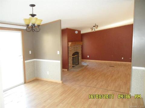 185 Sutherland Dr, Canton, NC 28716 photo 8