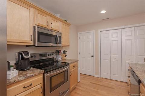 1 Maple Ave, Candler, NC 28715 photo 9