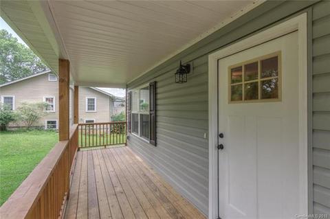 1 Maple Ave, Candler, NC 28715 photo 4