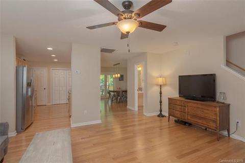 1 Maple Ave, Candler, NC 28715 photo 6