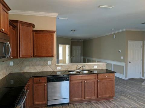 1802 Tradd Ave, Clover, SC 29710 photo 4