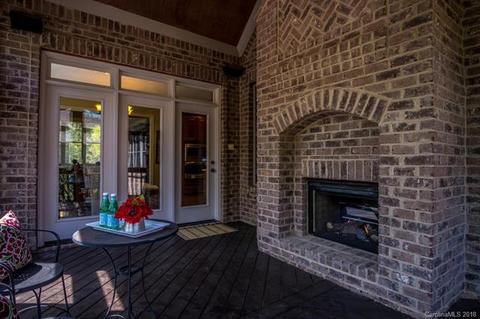6346 Fox Chase Dr, Davidson, NC 28036 photo 9