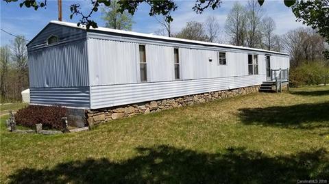 22 Sundance Hill Ln, Flat Rock, NC 28731