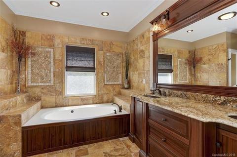 5876 Flintlock Ct, Hickory, NC 28601 photo 13