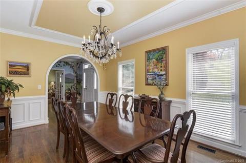 5876 Flintlock Ct, Hickory, NC 28601 photo 8