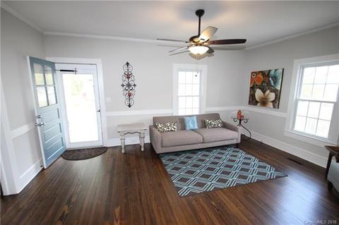 202 E 2nd St, Kannapolis, NC 28083 photo 3