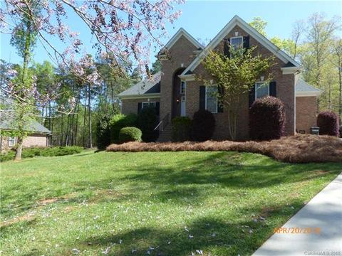 3630 Maple Brook Dr, Denver, NC 28037 photo 2