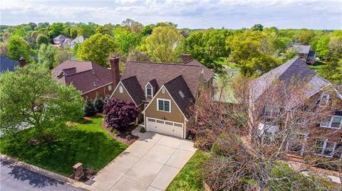 475 Cranborne Chase Dr, Fort Mill, SC 29708 photo 2