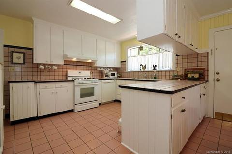 381 Maple St, Brevard, NC 28712 photo 10