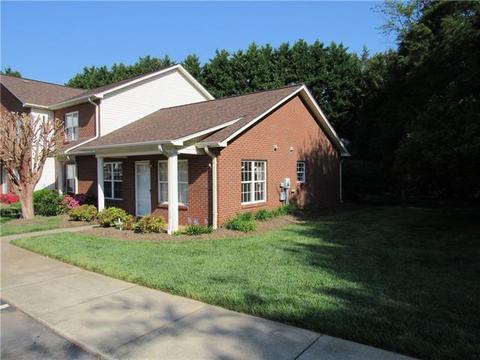 102 Brandywine Dr #L6, Conover, NC 28613 photo 2