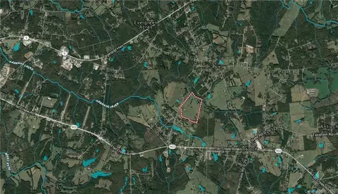 812 Farmbrook Rd, Lancaster, SC 29720 photo 2