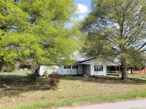 812 Farmbrook Rd, Lancaster, SC 29720 photo 5