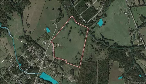 812 Farmbrook Rd, Lancaster, SC 29720 photo 1