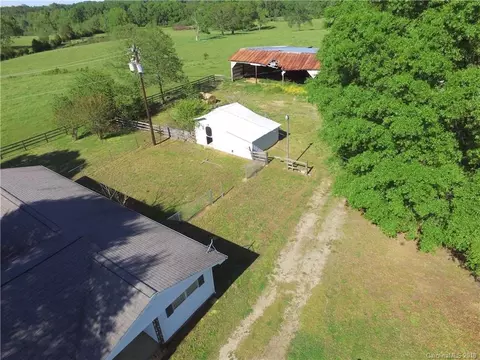 812 Farmbrook Rd, Lancaster, SC 29720 photo 8