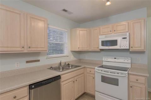 59 Singleton Ln, Fletcher, NC 28732 photo 6