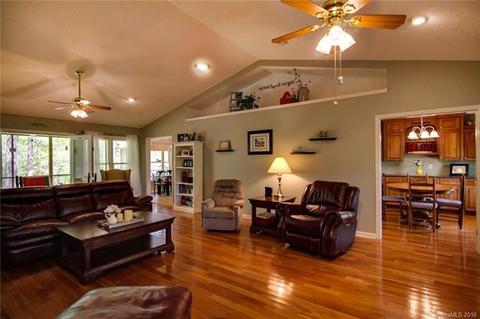 328 Gail Dr, Tryon, NC 28782 photo 6