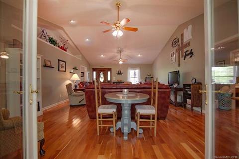 328 Gail Dr, Tryon, NC 28782 photo 9