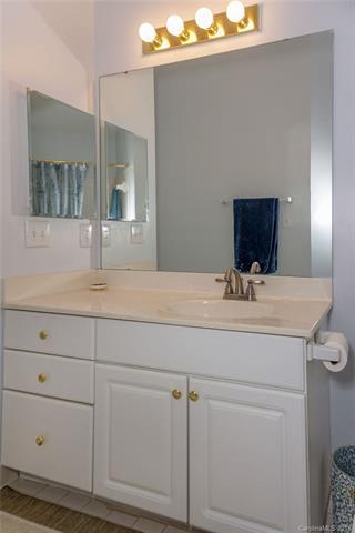 1103 Torrence Cir, Davidson, NC 28036 photo 17