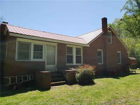 226 Warrior Mountain Rd, Tryon, NC 28782 photo 1