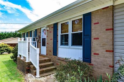 5365 E Maiden Rd, Maiden, NC 28650 photo 3