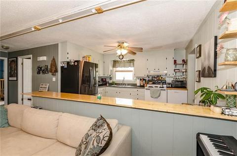 5365 E Maiden Rd, Maiden, NC 28650 photo 9