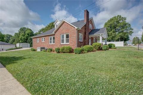 608 Main St, Cherryville, NC 28021 photo 3