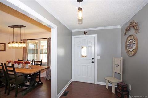 9785 Autumn Cir, Davidson, NC 28036 photo 3