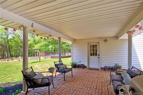 9785 Autumn Cir, Davidson, NC 28036 photo 23
