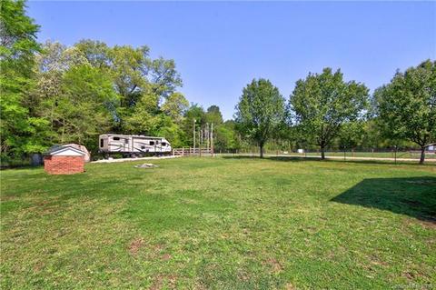 9785 Autumn Cir, Davidson, NC 28036 photo 29