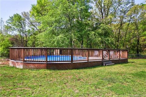 9785 Autumn Cir, Davidson, NC 28036 photo 25