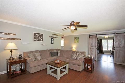 9785 Autumn Cir, Davidson, NC 28036 photo 10