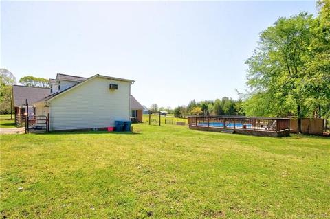 9785 Autumn Cir, Davidson, NC 28036 photo 31