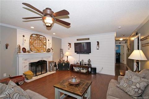 9785 Autumn Cir, Davidson, NC 28036 photo 9