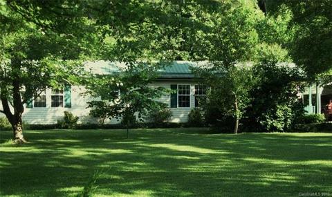 2209 Jackson Town Rd, Spruce Pine, NC 28777 photo 1
