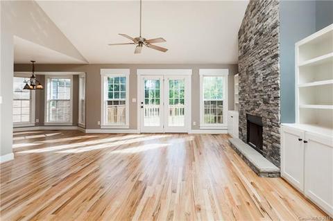 4867 Austin Shores Dr, Denver, NC 28037 photo 5